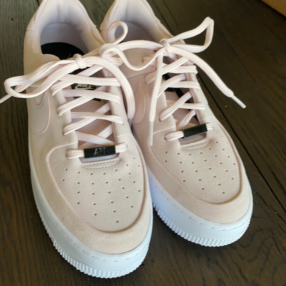 Blush Nike Air Force 1